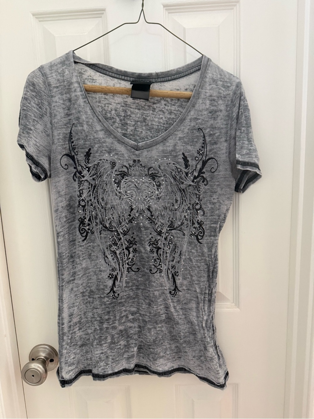 Women's Gray V-Neck Short Sleeve Tee with Embellished Wing Graphic